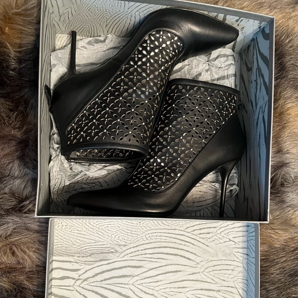 Alexander McQueen Booties - Picture 5 of 11